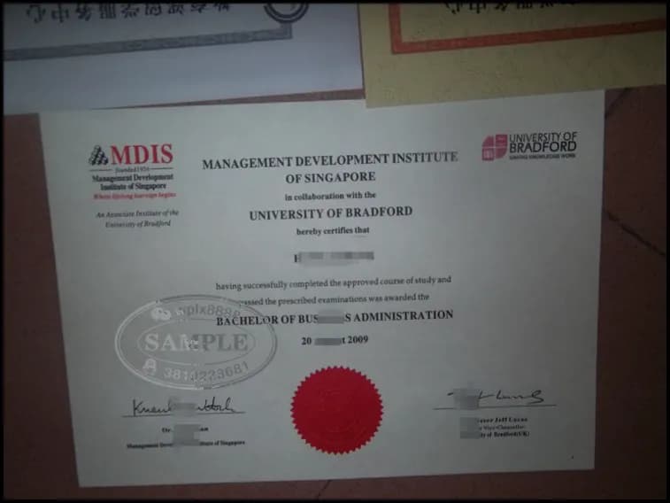新加坡管理发展学院MDIS毕业证与布拉德福德大学学位证样本