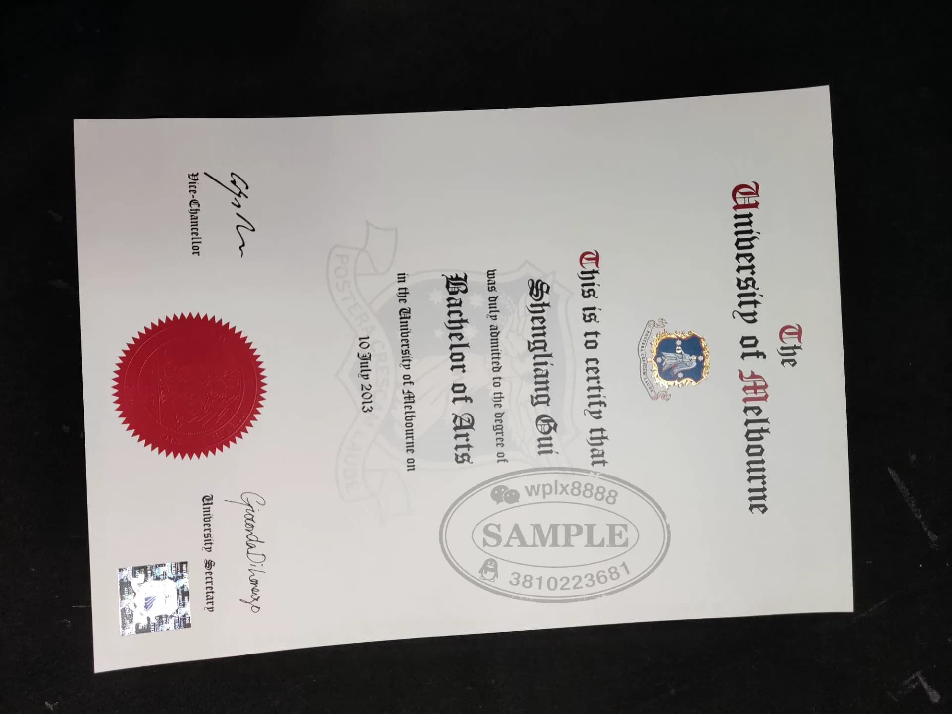澳洲墨尔本大学文学学士毕业证学位证书成品案例