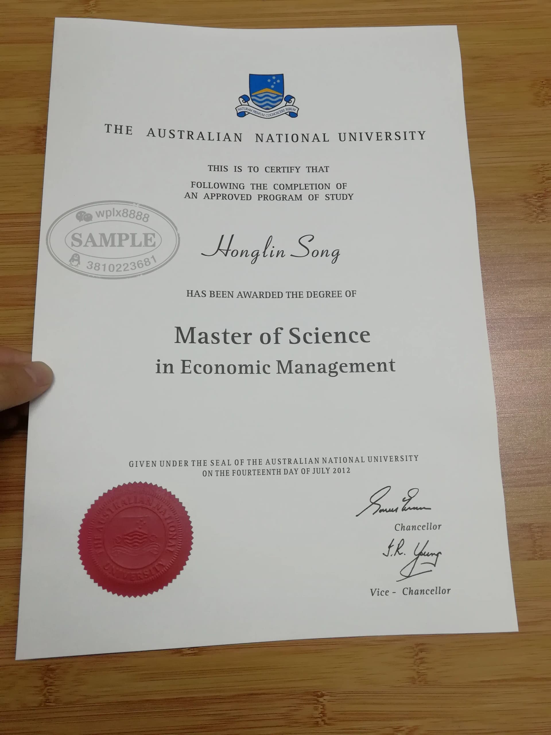 澳大利亚国立大学毕业证案例:澳洲ANU硕士学位证书样本 澳大利亚国立大学毕业证案例:澳洲ANU硕士学位证书样本